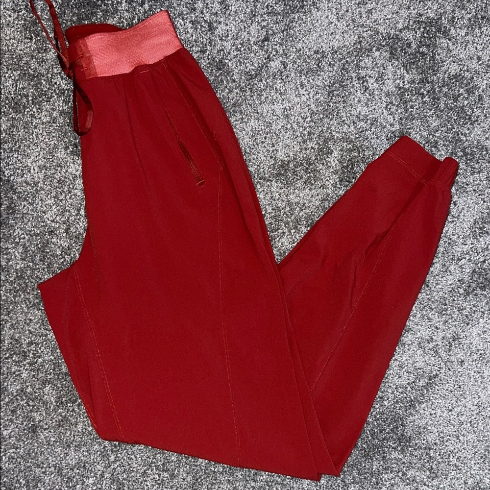 Lululemon License to Train HR Pants Women’s Size 2